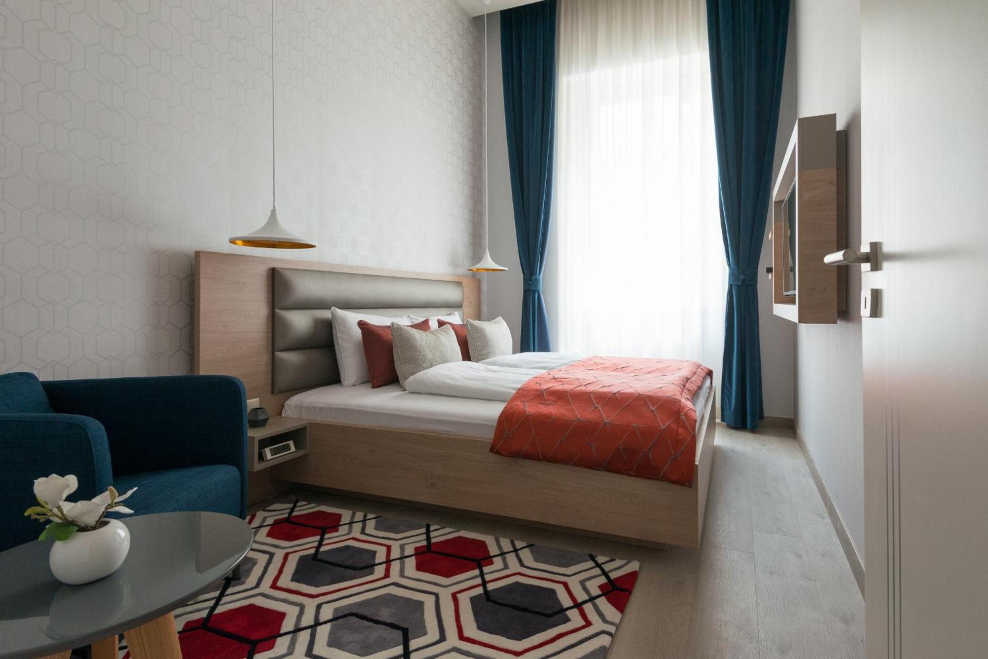 Central Deluxe * Budapeste